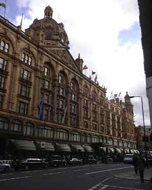 londonharrods.jpg (12713 Byte)