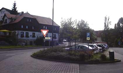 gersfeld-parkplatz.jpg (11264 Byte)