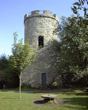 12-ruine-ebersburg.jpg (18953 Byte)